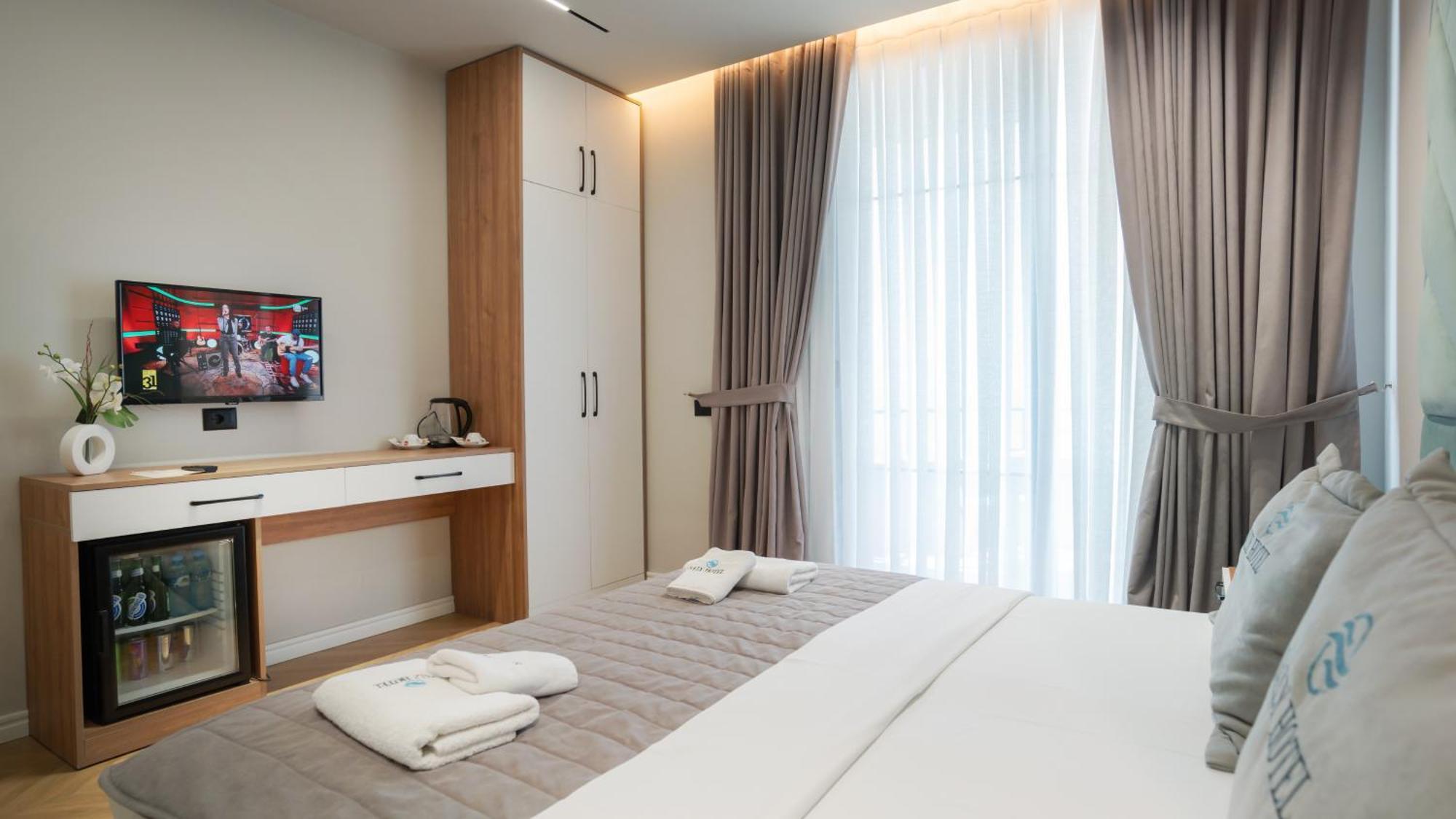 Hotel Saly Durres Exterior photo