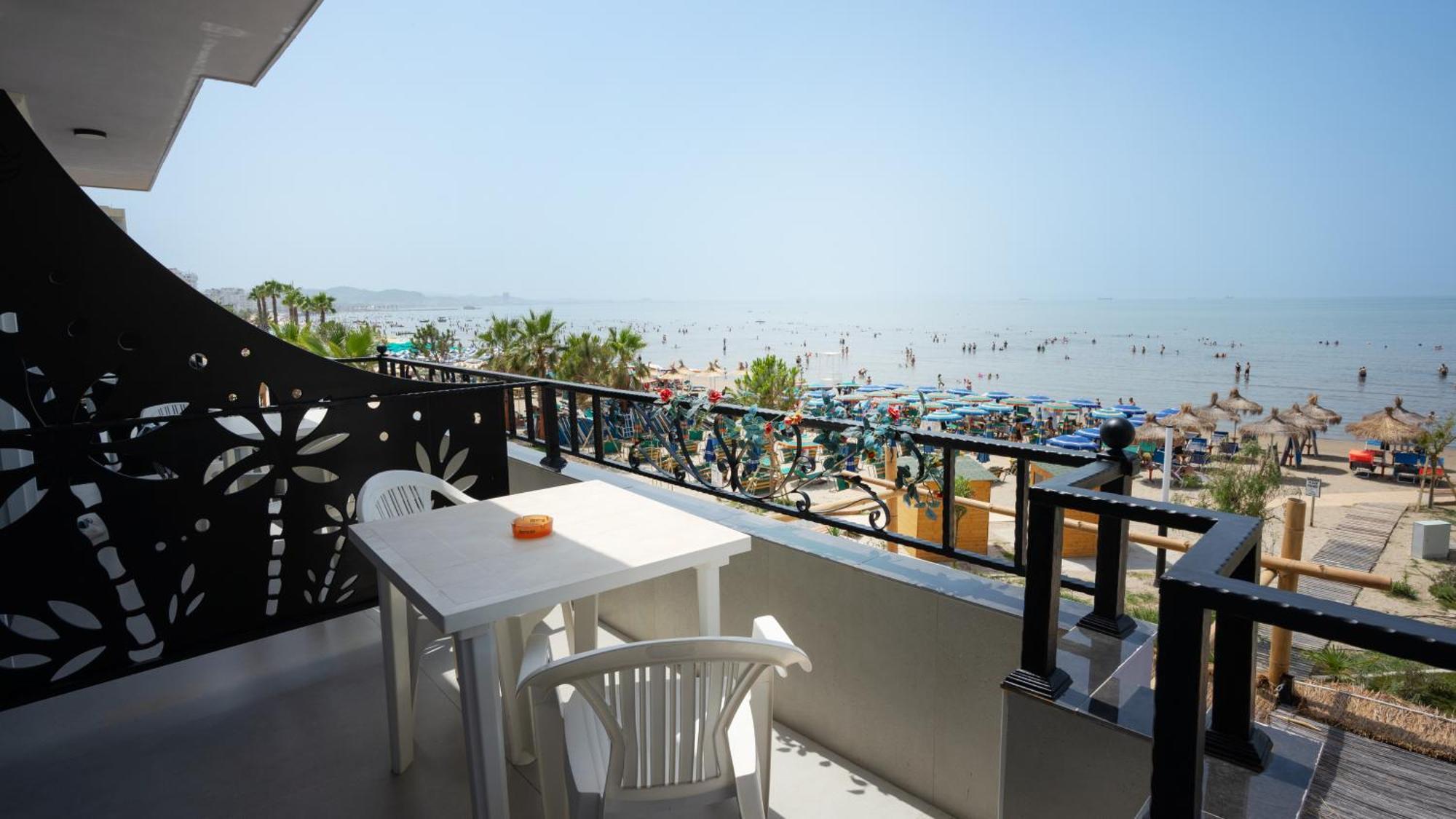 Hotel Saly Durres Exterior photo