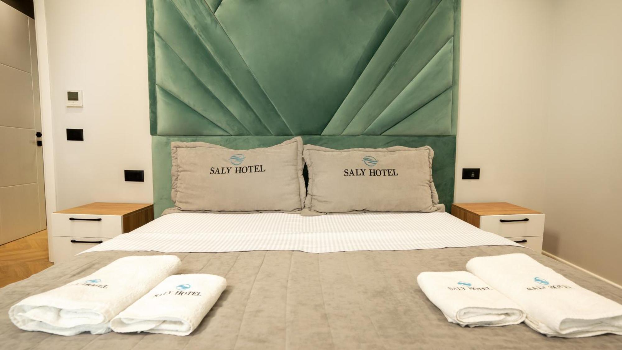 Hotel Saly Durres Exterior photo